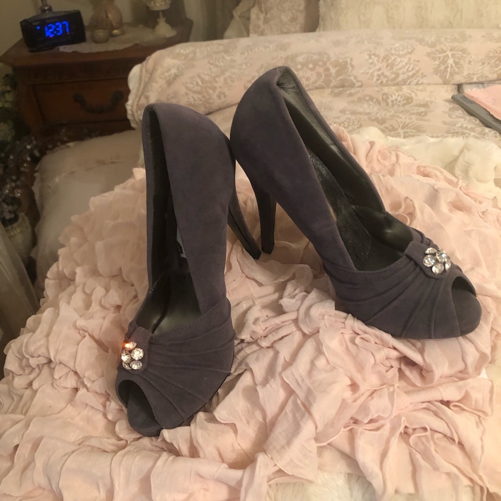 Delicacy Charcoal Gray Pumps